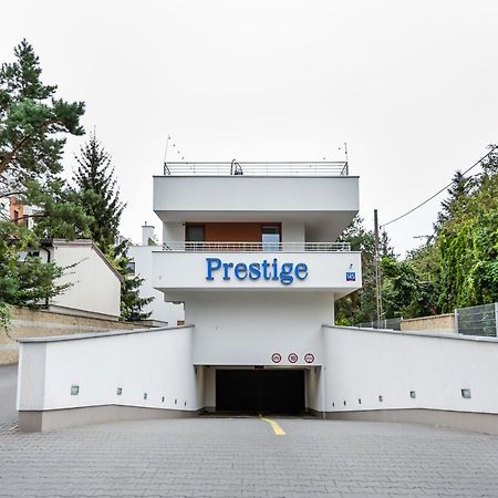 Prestige Verdant Apartment Варшава Экстерьер фото