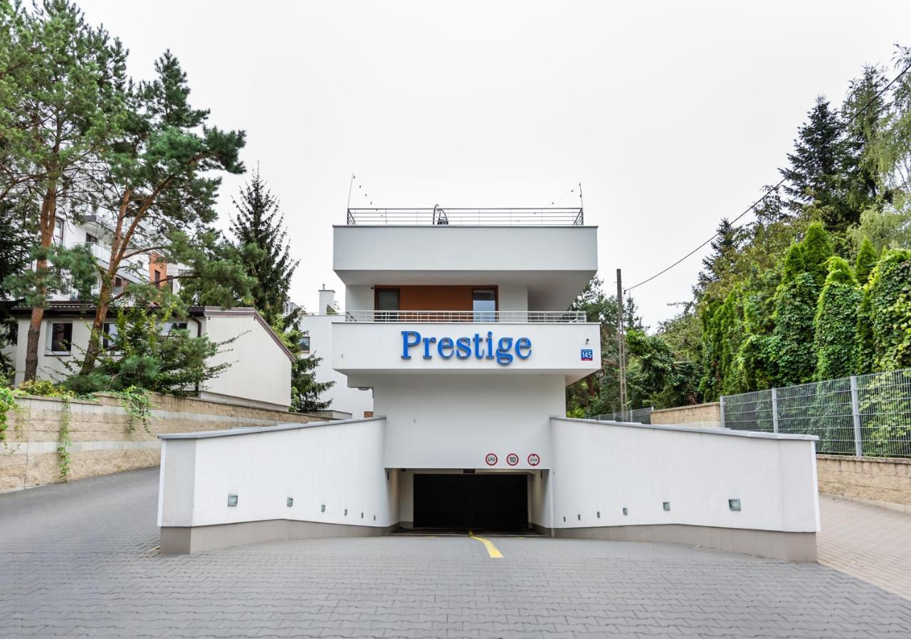 Prestige Verdant Apartment Варшава Экстерьер фото